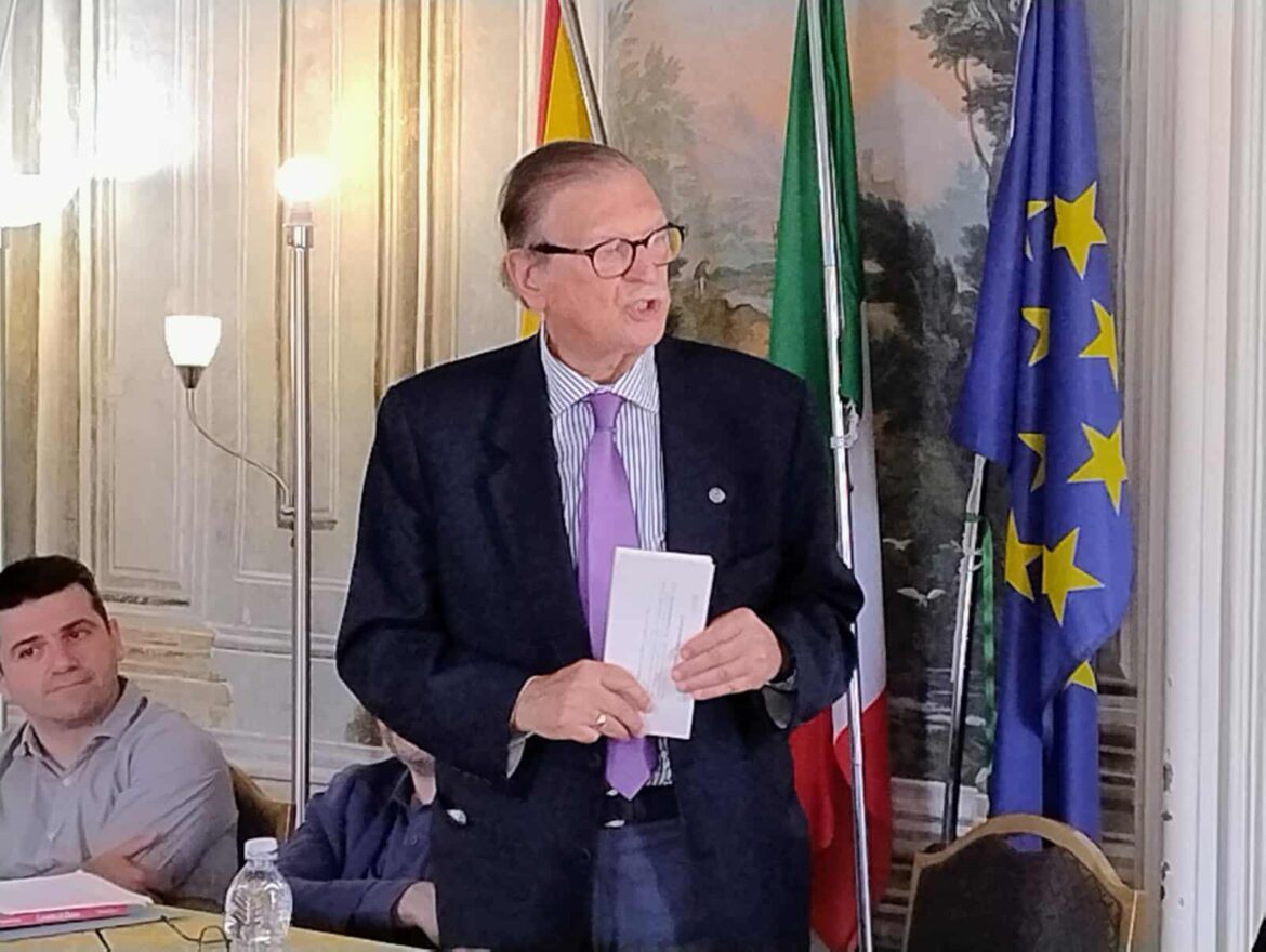 “Intervista a  Tommaso Romano” di Antonino Schiera 