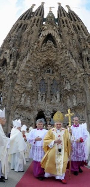 Benedetto XVI “il Papa della bellezza” per ritrovare la Fede – di Domenico Bonvegna