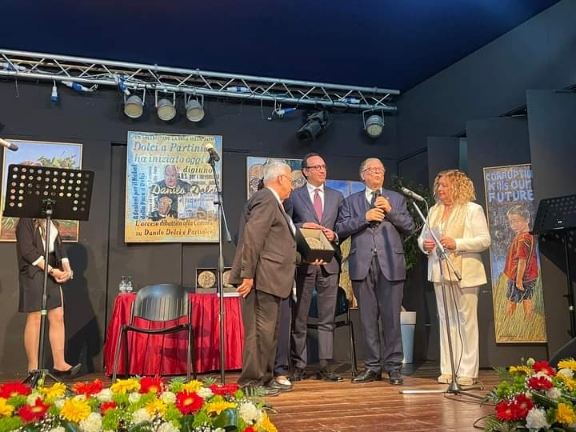 Motivazione del premio "Ambasciatori della Cultura e della identità Siciliana" conferito a Tommaso Romano - di Anna Lupo